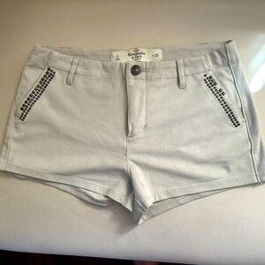 Abercrombie and Fitch size 25 XS womens girls beige taupe suede shorts w studs